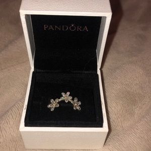 Pandora flower ring